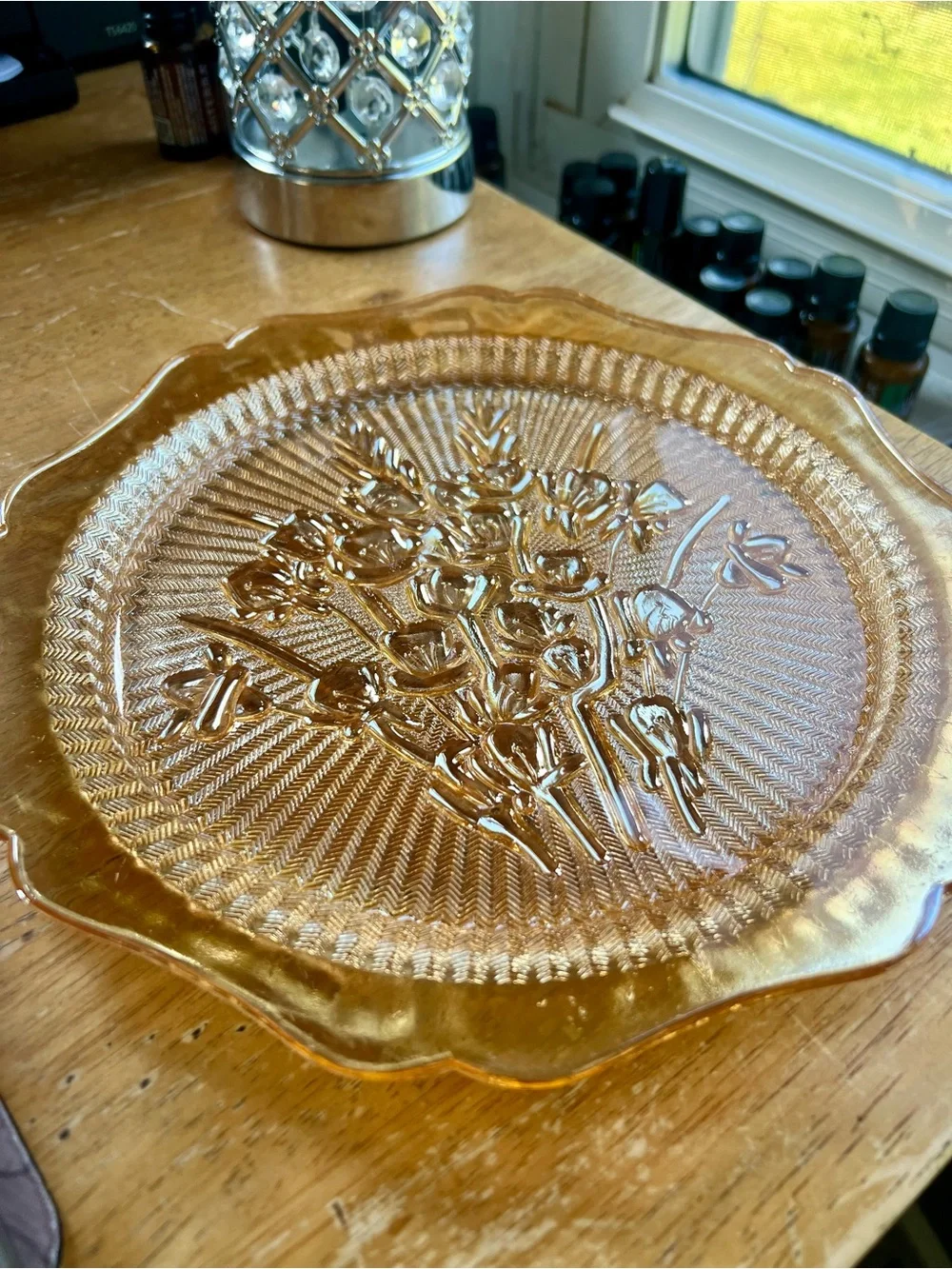 Vintage Jeannette Iris & Herringbone Carnival Glass Plate ✨